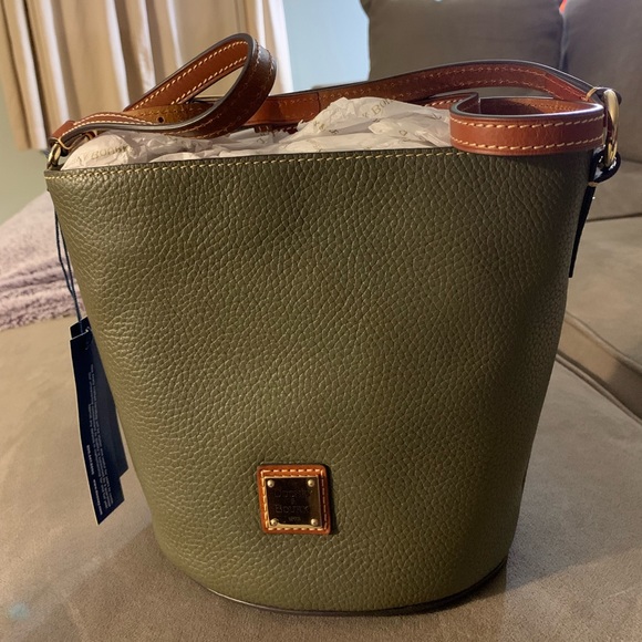 Dooney & Bourke Handbags - Dooney and Bourke Small Thea Crossbody